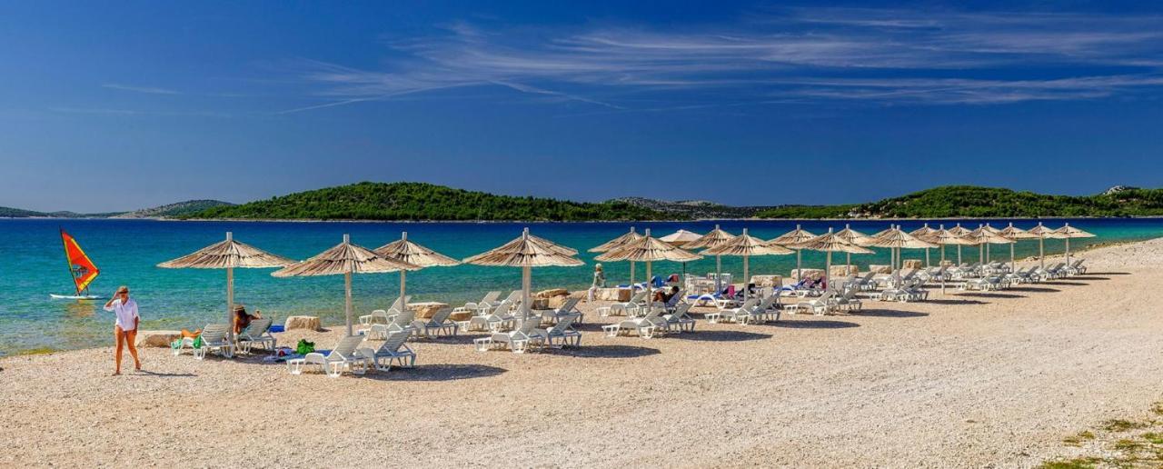 שיבניק Villa Jadrija Beach מראה חיצוני תמונה