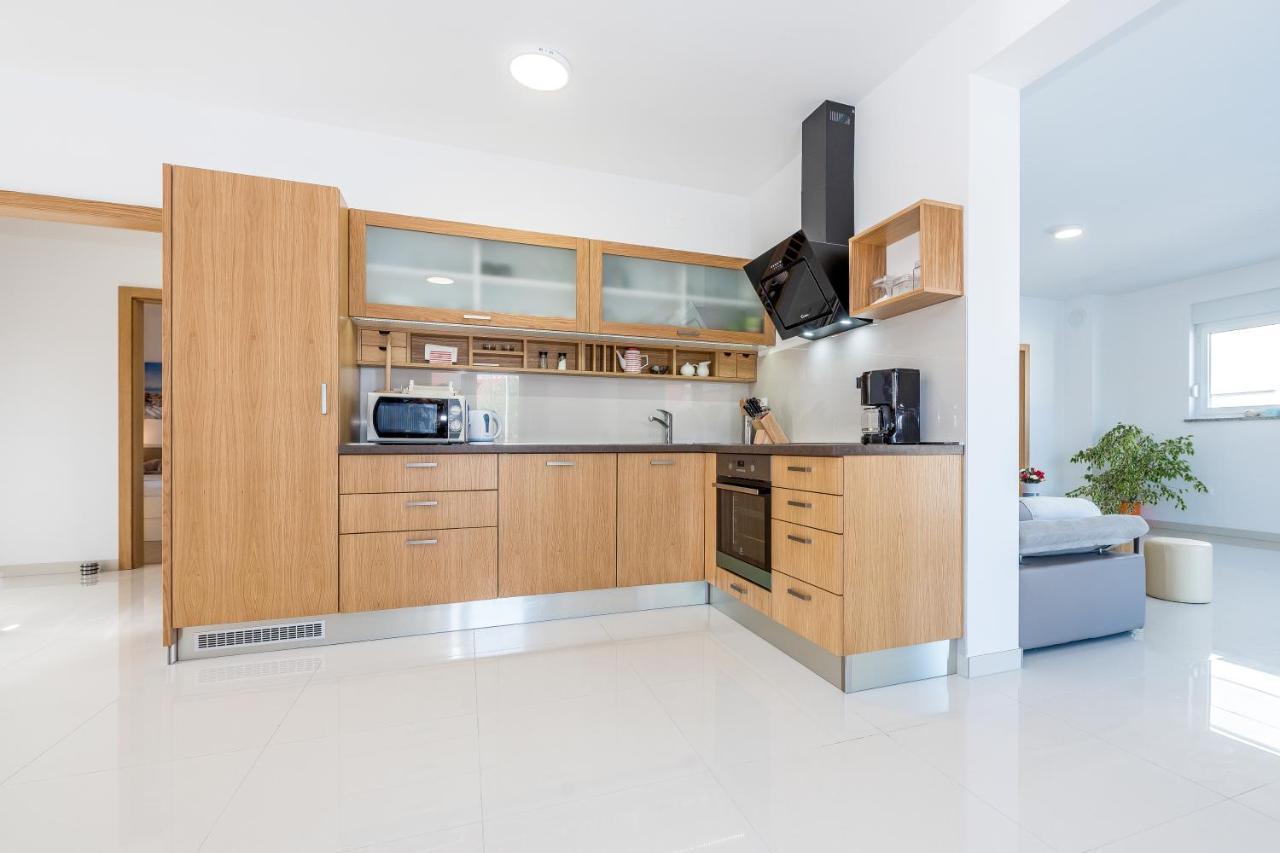 שיבניק Villa Jadrija Beach מראה חיצוני תמונה