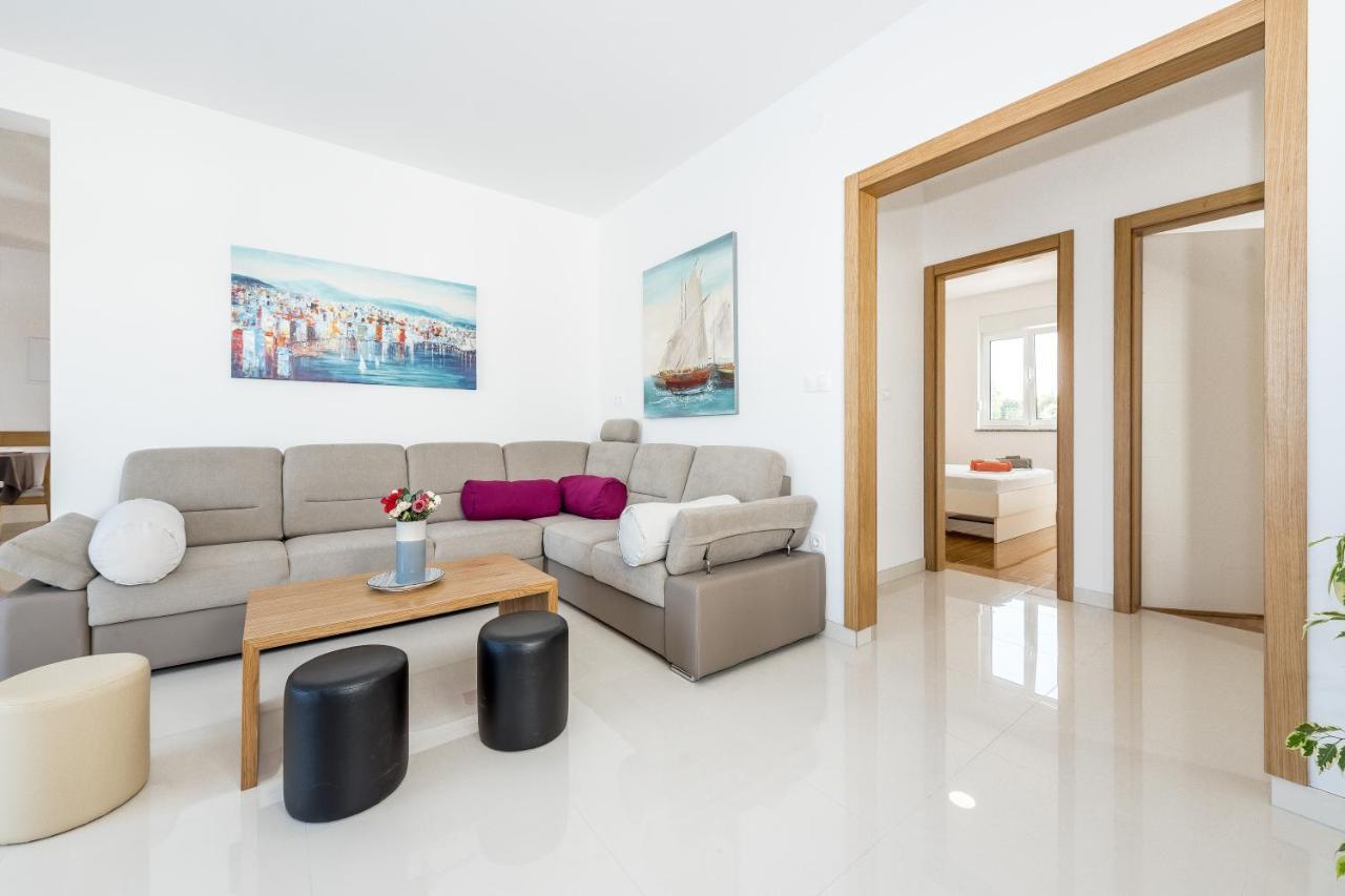 שיבניק Villa Jadrija Beach מראה חיצוני תמונה